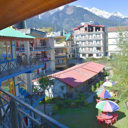 Hotel Seraj International Manāli エクステリア 写真