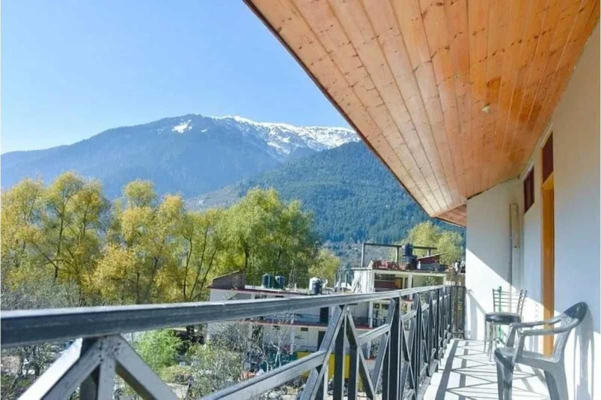 Hotel Seraj International Manāli エクステリア 写真