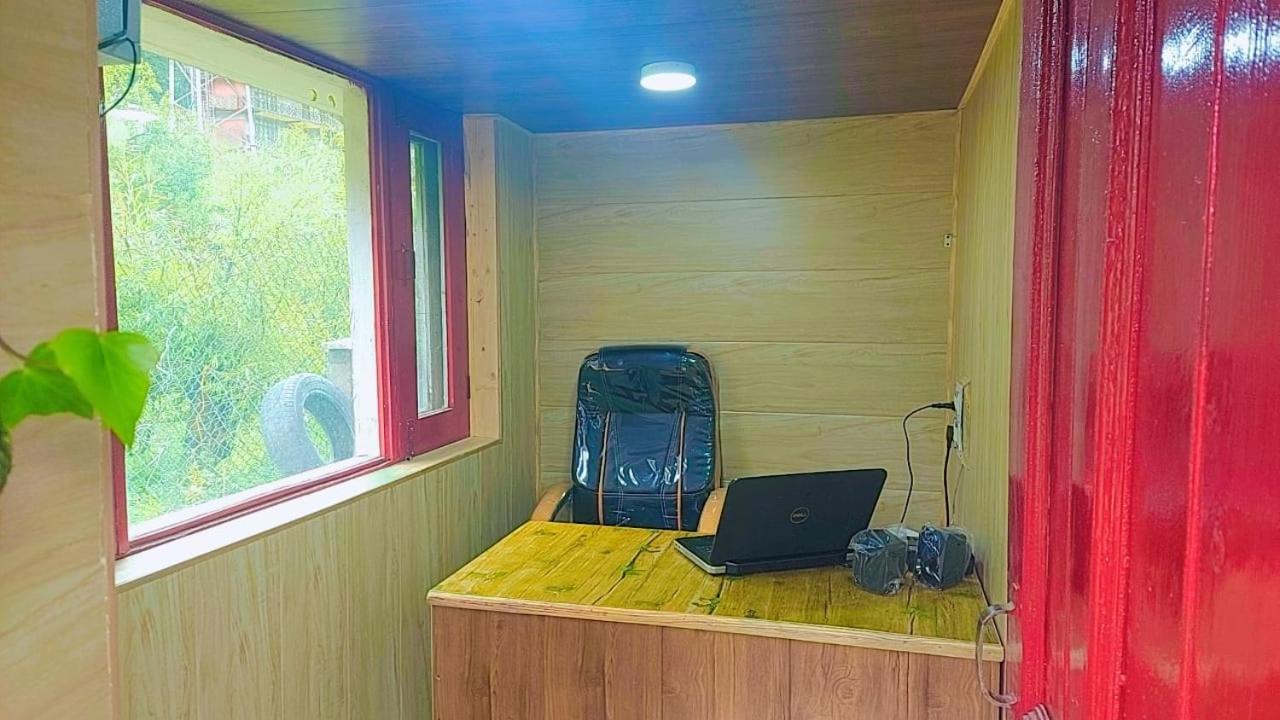 Hotel Seraj International Manāli エクステリア 写真